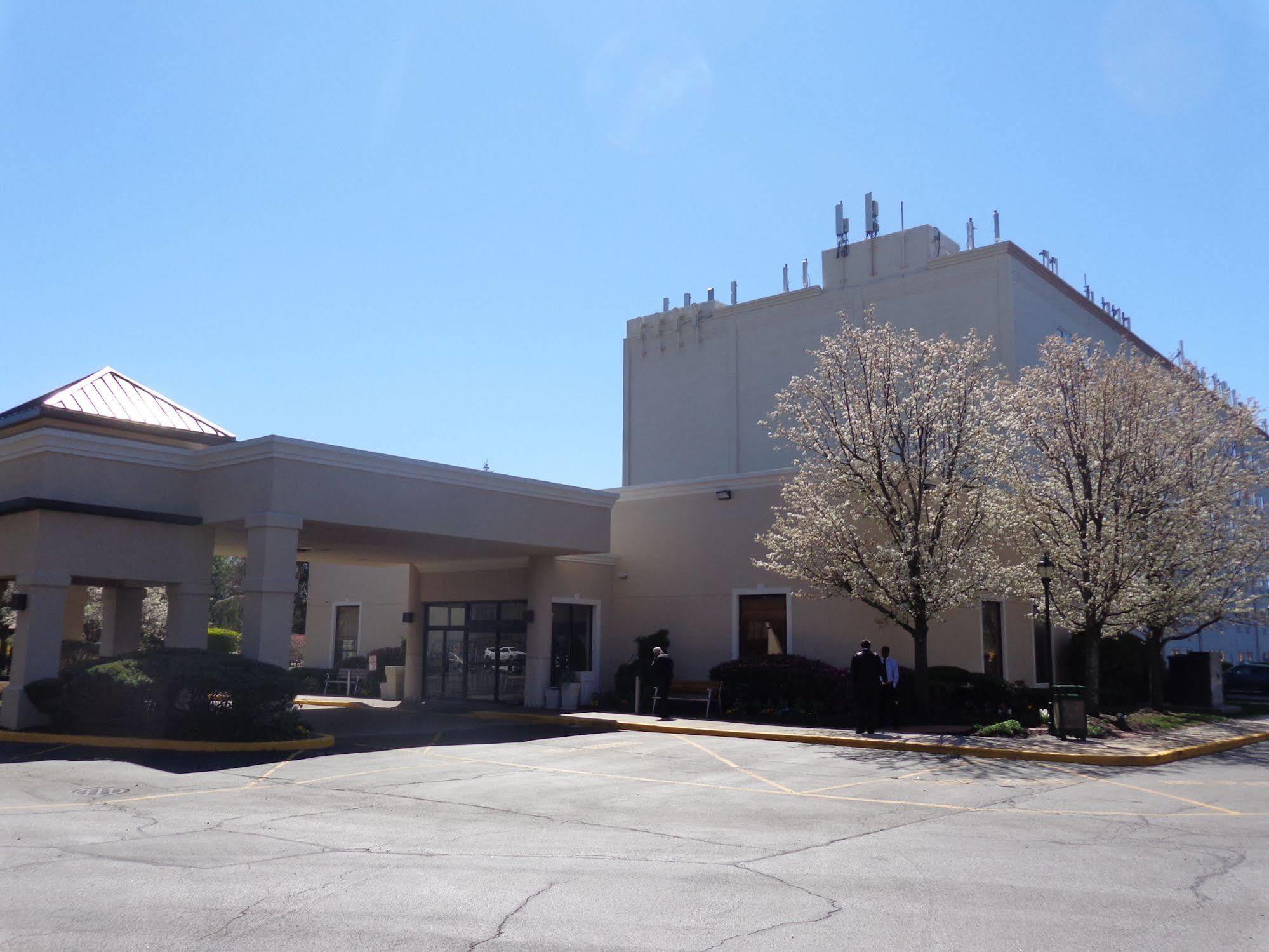Express Stony Brook-long Island By Ihg Hotel Centereach