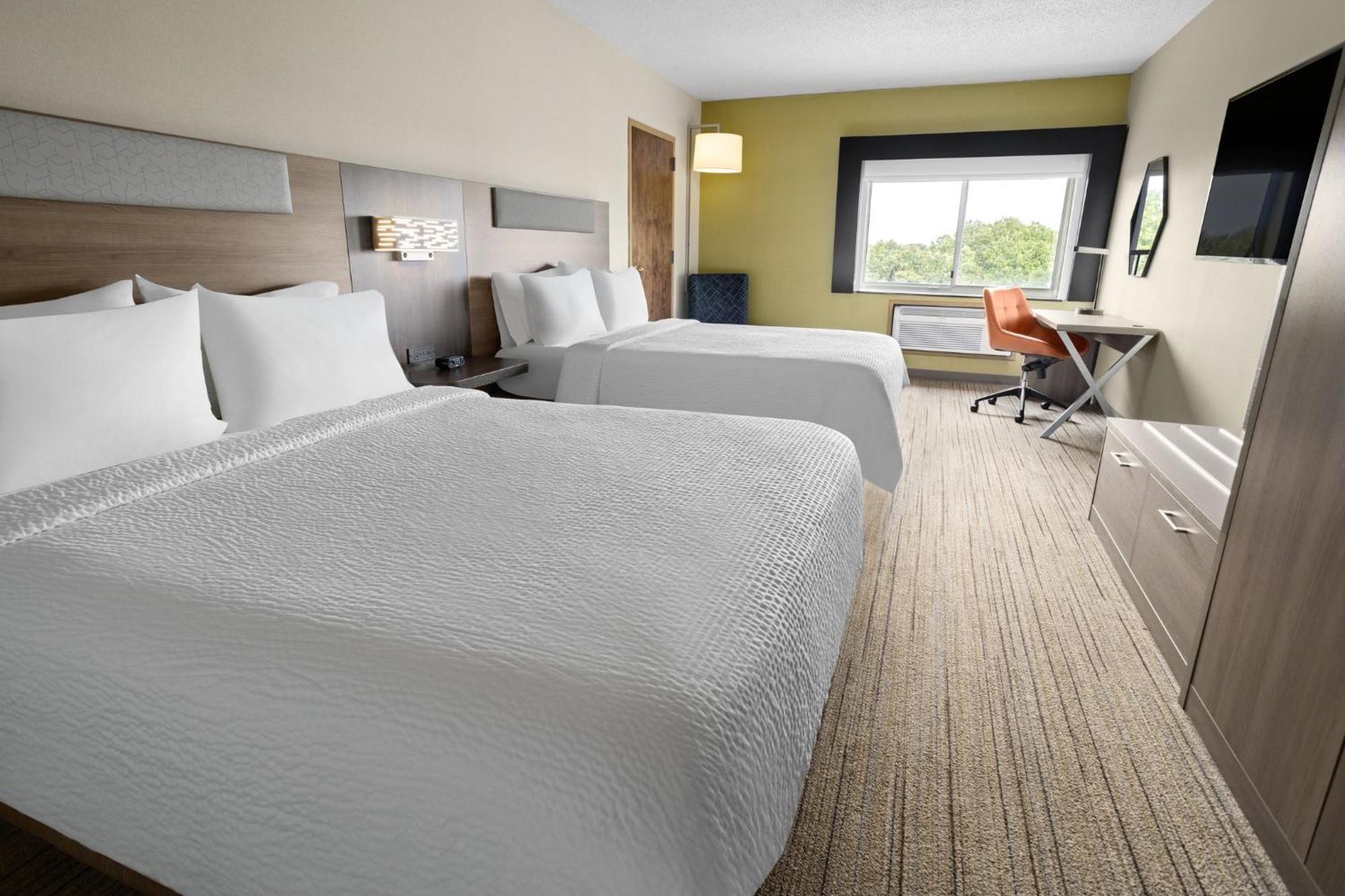 Express Stony Brook-long Island By Ihg Hotel 2*